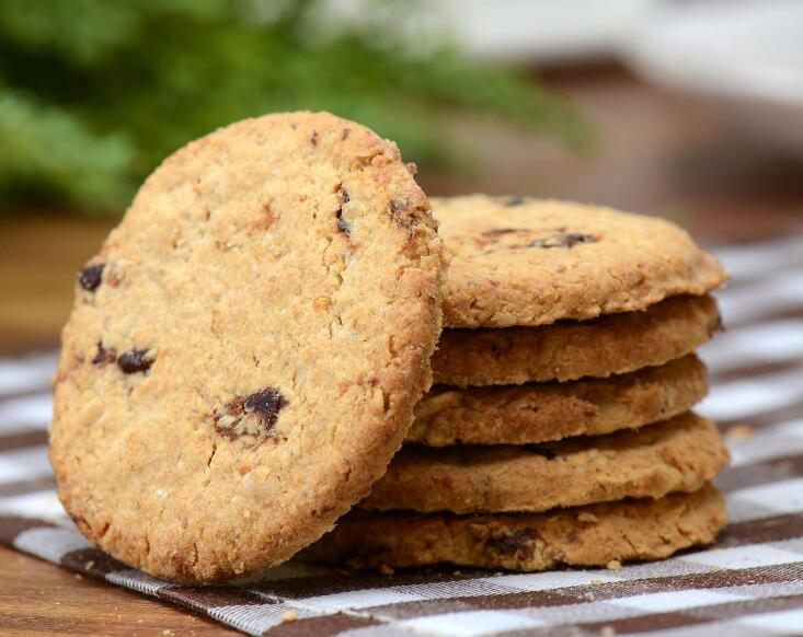 餅干進口報關注意哪些問題？(餅干進口清關注意事項)